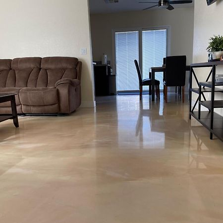Villa Newly Remodeled Family Friendly 3B/2B House à Henderson Extérieur photo